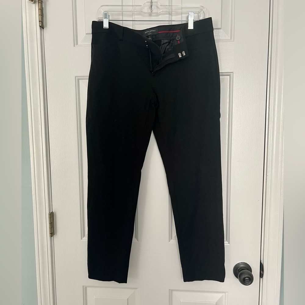Black pants. Size 6